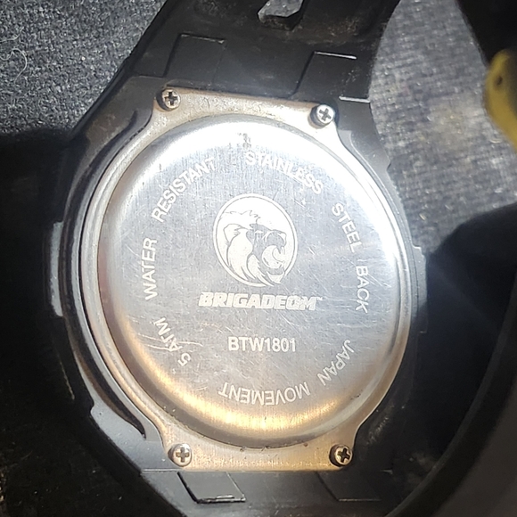 BRIGADEOM DIGITAL WATCH - Picture 4 of 5